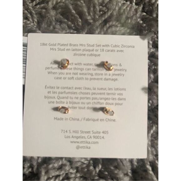 ETTIKA MRS. 18K GOLD PLATED EARRING STUD SET - Picture 6 of 6